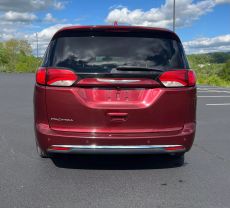 2017 CHRYSLER PACIFICA PASSENGER V6, 3.6 LITER TOURING-L MINIVAN 4D