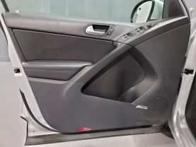 2011 Volkswagen Tiguan - - Image 32