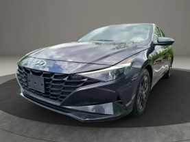 2023 Hyundai Elantra - Image 3