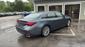 2019 Toyota Avalon - Image 5