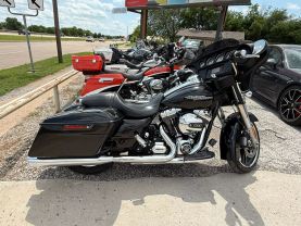 2015 HARLEY-DAVIDSON STREET GLIDE MOTORCYCLES - MC