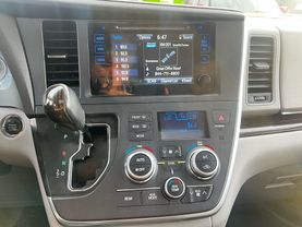 2015 TOYOTA SIENNA VAN V6, 3.5 LITER XLE MINIVAN 4D