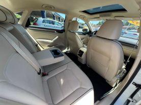 2017 VOLKSWAGEN PASSAT