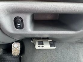 2004 FORD F250 SUPER DUTY CREW CAB PICKUP V8, TURBO DSL 6.0L XL PICKUP 4D 6 3/4 FT