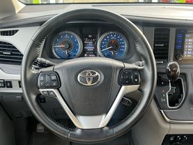 2015 TOYOTA SIENNA VAN V6, 3.5 LITER XLE MINIVAN 4D