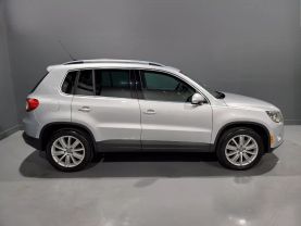 2011 Volkswagen Tiguan - - Image 2