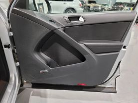 2011 Volkswagen Tiguan - - Image 31