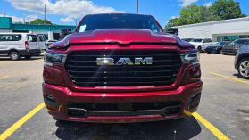 2025 Ram 1500 Crew Cab - Image 2