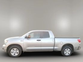 2008 TOYOTA TUNDRA DOUBLE CAB PICKUP V8, 5.7 LITER SR5 PICKUP 4D 6 1/2 FT at The One Autosales Inc in Phoenix , AZ 85022  33.60461470880989, -112.03641575767358