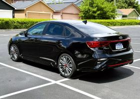 2021 KIA FORTE SEDAN AURORA BLACK PEARL AUTOMATIC - Capital City Auto