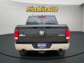 2015 RAM 1500 CREW CAB PICKUP V8, HEMI, 5.7 LITER BIG HORN PICKUP 4D 5 1/2 FT