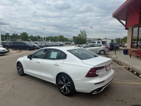2022 VOLVO S60 SEDAN 4-CYL, DRIVE-E, HYBRID, TURBO, SUPERCHARGED, 2.0 LITER T8 RECHARGE R-DESIGN EXPRESSION SEDAN 4D