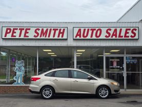 2017 Ford Focusse Sedan 4d - Image 2