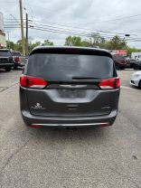 2019 Chrysler Pacifica - Image 7