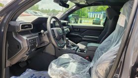 2025 Toyota Tacoma Double Cab - Image 7