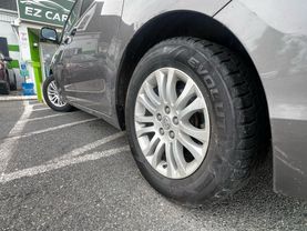2015 TOYOTA SIENNA VAN V6, 3.5 LITER XLE MINIVAN 4D