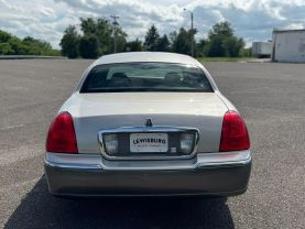 2008 LINCOLN TOWN CAR SEDAN V8, FLEX FUEL, 4.6 LITER SIGNATURE LIMITED SEDAN 4D