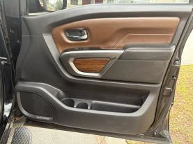 2017 NISSAN TITAN CREW CAB