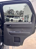2010 FORD ESCAPE XLT SPORT UTILITY 4D