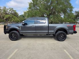 2017 FORD F250 SUPER DUTY CREW CAB PICKUP V8, TURBO DIESEL, 6.7L PLATINUM PICKUP 4D 6 3/4 FT