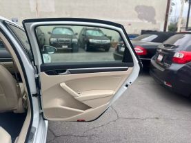 2017 VOLKSWAGEN PASSAT SEDAN 4-CYL, TURBO, 1.8 LITER 1.8T R-LINE SEDAN 4D