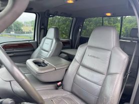2004 FORD F250 SUPER DUTY CREW CAB PICKUP V8, TURBO DSL 6.0L XL PICKUP 4D 6 3/4 FT
