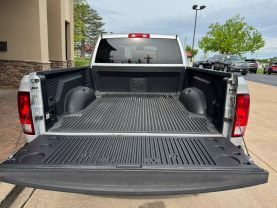2018 RAM 1500 CREW CAB PICKUP V8, HEMI, 5.7 LITER TRADESMAN PICKUP 4D 6 1/3 FT