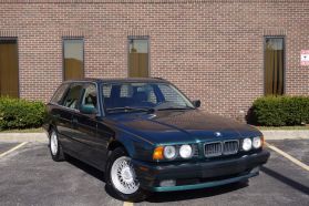 1994 BMW 5 SERIES WAGON V8, 3.0 LITER 530I TOURING WAGON 4D