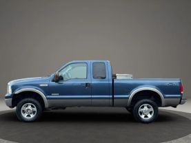 2005 FORD F250 SUPER DUTY SUPER CAB PICKUP V8, TURBO DSL 6.0L LARIAT PICKUP 4D 6 3/4 FT