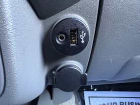 2017 NISSAN FRONTIER CREW CAB