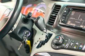 2012 TOYOTA SIENNA VAN - AUTOMATIC - Gentle Carmen Auto