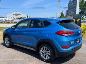 2017 Hyundai Tucson Se Sport Utility 4d - Image 4