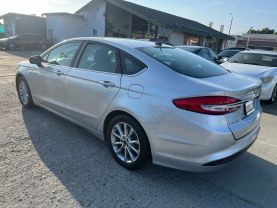 2017 FORD FUSION SEDAN 4-CYL, 2.5 LITER SE SEDAN 4D