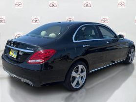 2018 MERCEDES-BENZ C-CLASS SEDAN 4-CYL, TURBO, 2.0 LITER C 300 4MATIC SEDAN 4D