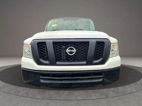 2016 Nissan Nv2500 Hd Cargo - Image 2
