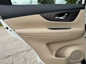 2015 NISSAN ROGUE SUV 4-CYL, 2.5 LITER SV SPORT UTILITY 4D