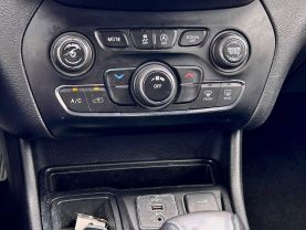 2019 JEEP CHEROKEE SUV - AUTOMATIC - Dart Auto Group
