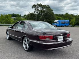 1996 CHEVROLET CAPRICE CLASSIC SEDAN V8, 4.3 LITER SEDAN 4D