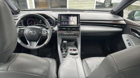 2019 Toyota Avalon - Image 30