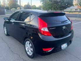 2013 HYUNDAI ACCENT HATCHBACK 4-CYL, 1.6 LITER SE HATCHBACK 4D