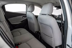 2019 TOYOTA YARIS SEDAN 4-CYL, 1.5 LITER LE SEDAN 4D