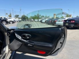 2001 CHEVROLET CORVETTE HATCHBACK V8, 5.7 LITER COUPE 2D