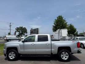 2018 Chevrolet Silverado 1500 Crew Cab Z71 Lt Pickup 4d 5 3/4 Ft - Image 3
