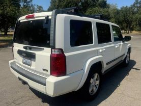 2007 JEEP COMMANDER SUV V8, FLEX FUEL, 4.7 LITER SPORT UTILITY 4D