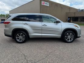 2018 TOYOTA HIGHLANDER SUV V6, 3.5 LITER XLE SPORT UTILITY 4D