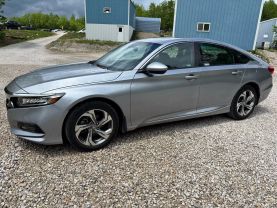 2019 HONDA ACCORD SEDAN 4-CYL, I-VTEC, TURBO, 1.5 LITER EX SEDAN 4D at T&T Repairables - used car dealership in Spencer, Indiana.