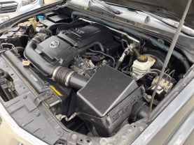 2010 NISSAN FRONTIER PICKUP V6 4.0L GASOLINE CREW CAB LE 4WD 4.0L V6 at Motors On Wheels - used car dealership in Houston, Texas.