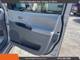 2014 TOYOTA SIENNA