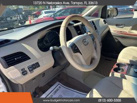 2014 TOYOTA SIENNA