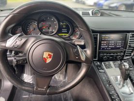 2013 Porsche Panamera - Image 17